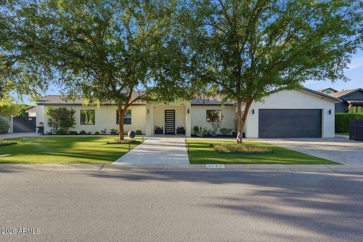 3710 E HAZELWOOD Street, Phoenix, AZ