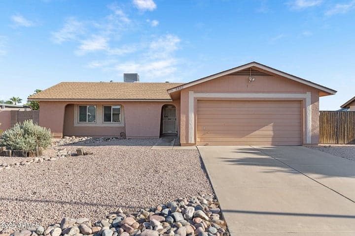 4841 W AIRE LIBRE Avenue, Glendale, AZ