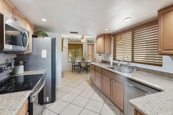 725 S ARROWWOOD Way, Mesa, AZ