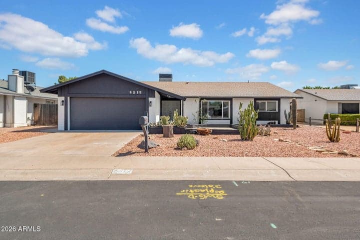 5215 W HEARN Road, Glendale, AZ
