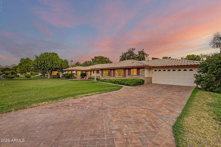 1001 W KALER Drive, Phoenix, AZ