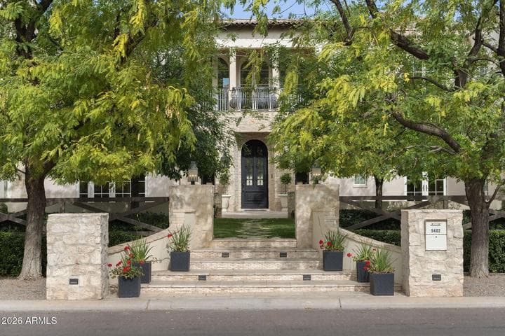 5402 E EXETER Boulevard, Phoenix, AZ