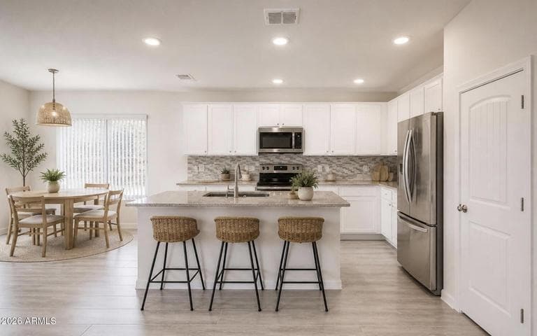 1779 E ELEGANTE Drive, Casa Grande, AZ