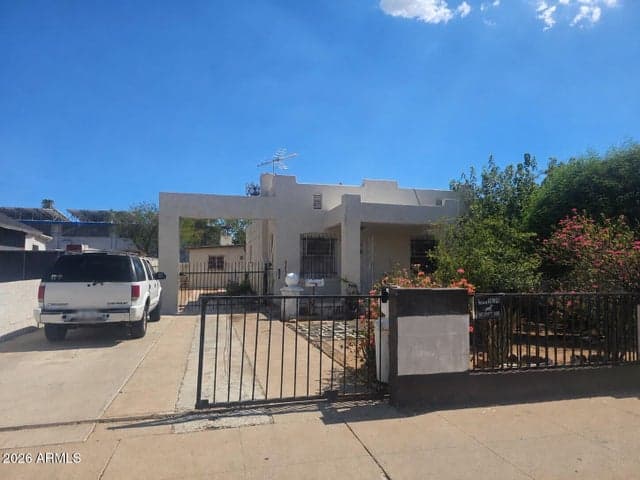 1433 E BRILL Street, Phoenix, AZ