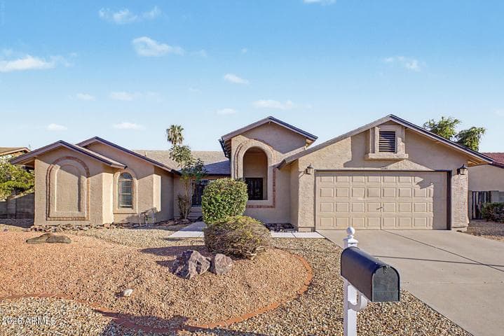 807 E AIRE LIBRE Avenue, Phoenix, AZ
