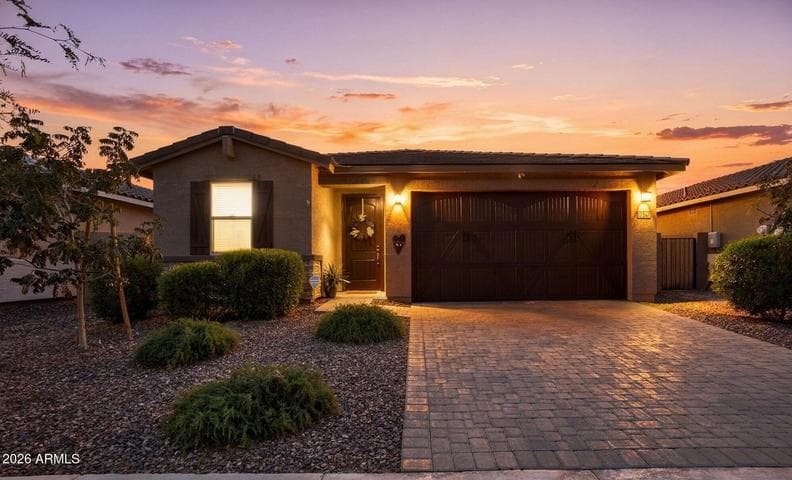 17347 W RED FOX Road, Surprise, AZ