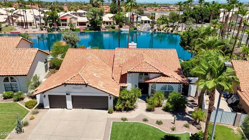 926 W COAST Drive, Gilbert, AZ