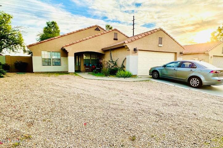 7567 W PASADENA Avenue, Glendale, AZ