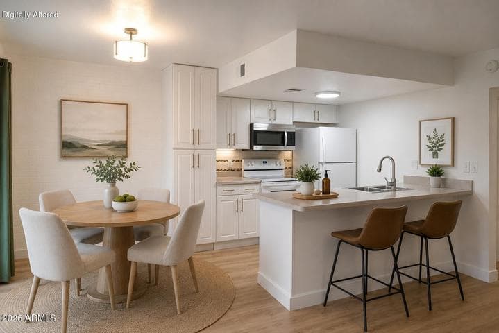 8558 E PORTLAND Street, Scottsdale, AZ