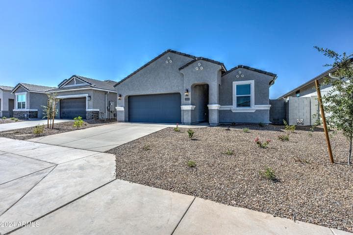 3353 W SHANLEY Avenue, Apache Junction, AZ