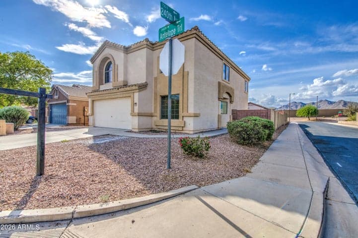 24032 W ANTELOPE Trail, Buckeye, AZ
