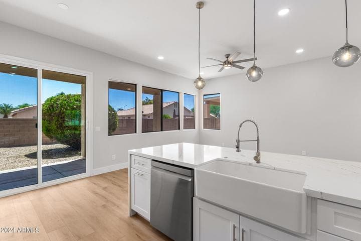 13711 W TARA Lane, Surprise, AZ