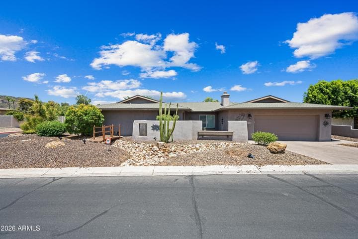 324 W WILLOW Avenue, Phoenix, AZ