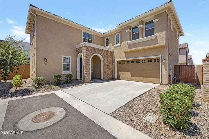 670 S OWL Drive, Gilbert, AZ