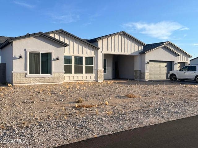 20255 W HIGHLAND Avenue, Litchfield Park, AZ