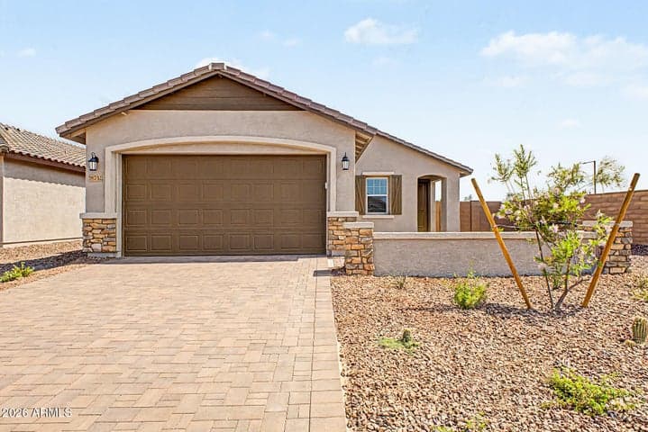 18732 W MAPLEWOOD Drive, Goodyear, AZ