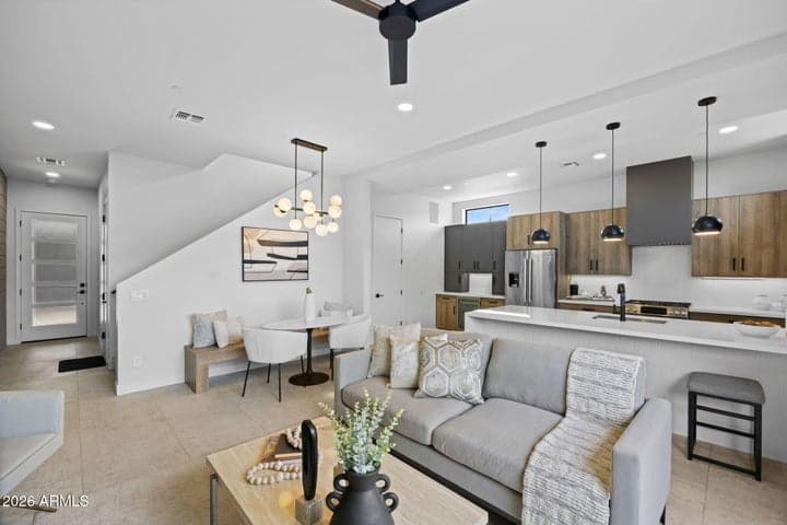 377 E WINDSOR Avenue #4, Phoenix, AZ