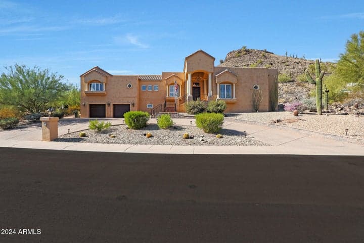 1044 W INDIAN HILLS Place, Phoenix, AZ