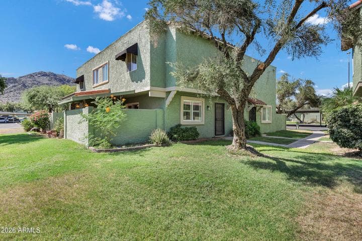 10208 N 8TH Place #B, Phoenix, AZ
