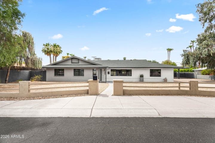 711 W NORTHERN Avenue, Phoenix, AZ