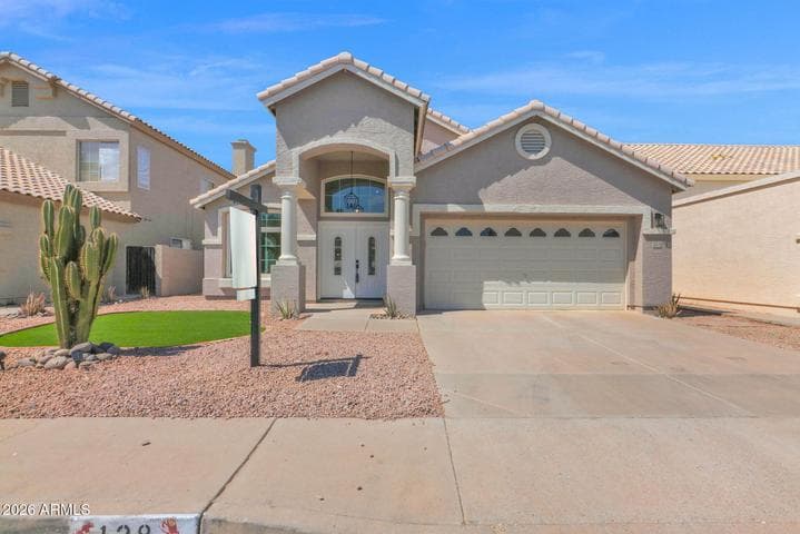 138 W EL FREDA Road, Tempe, AZ