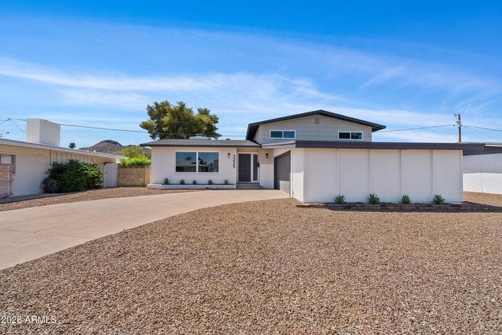 2225 E NISBET Road, Phoenix, AZ