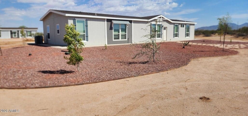 50863 W SAFFRON Lane, Maricopa, AZ