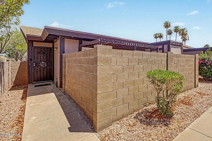 1827 E KIRKLAND Lane #A, Tempe, AZ