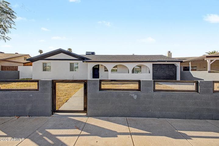 6340 W AVALON Drive, Phoenix, AZ