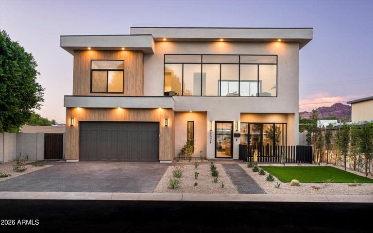 4524 E DEVONSHIRE Avenue, Phoenix, AZ