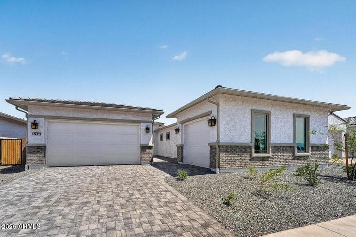 1750 E DUANE Lane, Phoenix, AZ