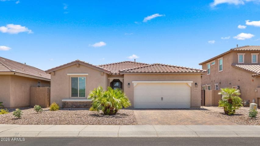 3393 E PENEDES Drive, Gilbert, AZ