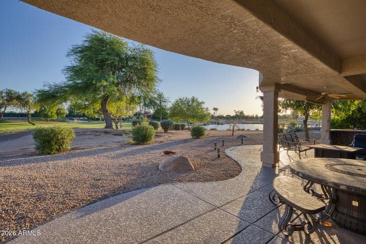 15869 W CLEAR CANYON Drive, Surprise, AZ