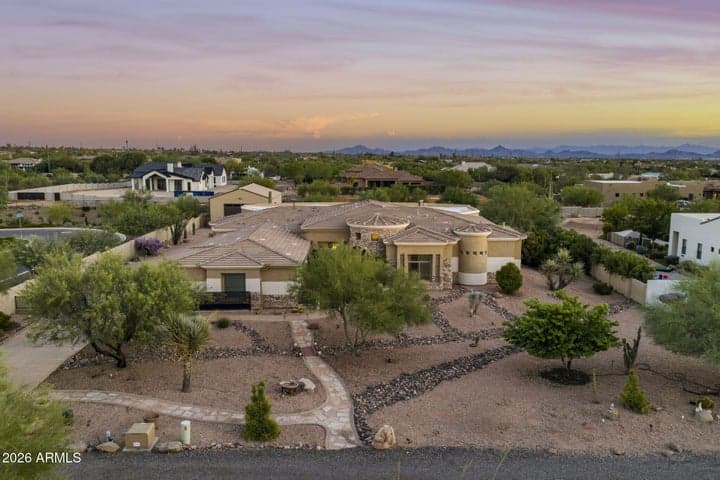 5643 E RANCHO TIERRA Drive, Cave Creek, AZ