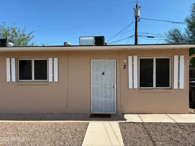 1349 E SAHUARO Drive #2, Phoenix, AZ