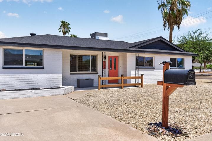 1142 E El Camino Drive, Phoenix, AZ