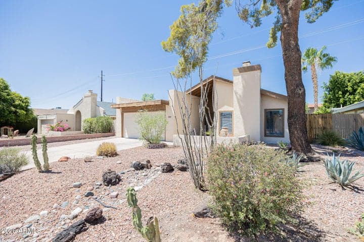 5502 E ROANOKE Avenue, Phoenix, AZ