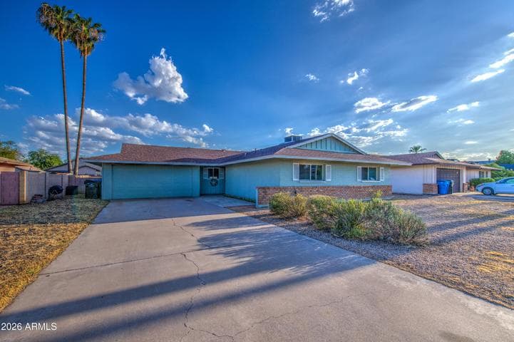 4031 W Denton Lane, Phoenix, AZ