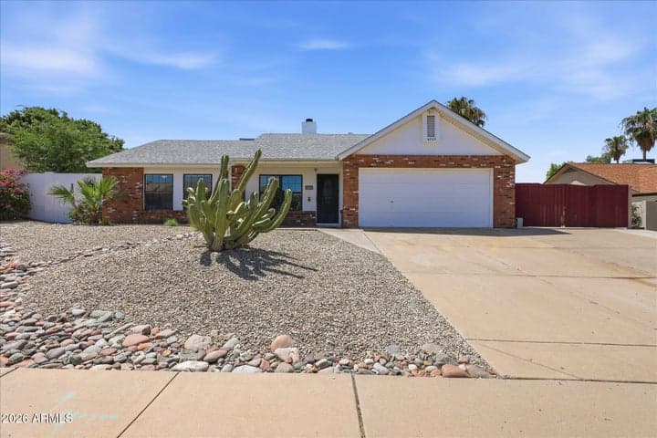 6723 E IVYGLEN Street, Mesa, AZ