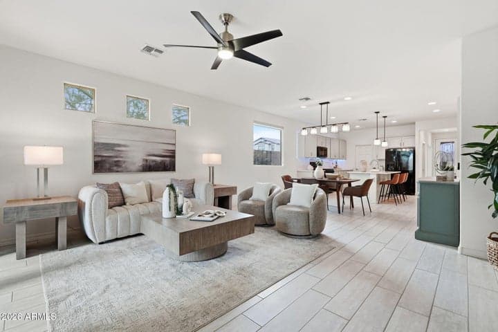 5718 W JONES Avenue, Phoenix, AZ