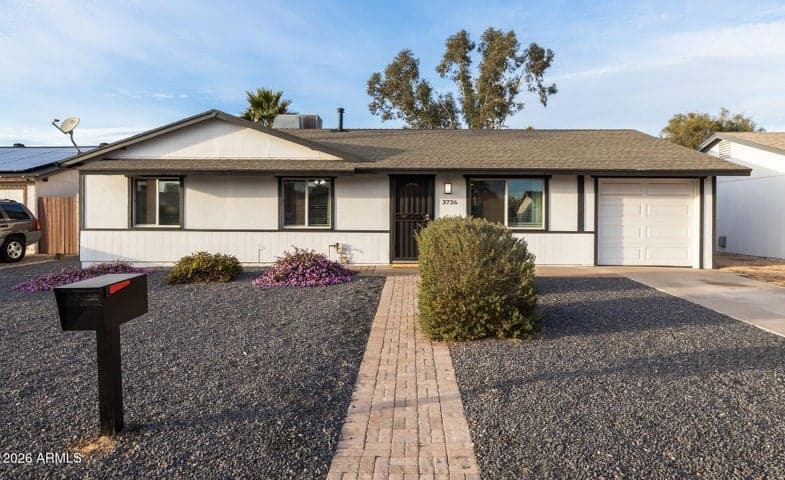 3726 E WINCHCOMB Drive, Phoenix, AZ