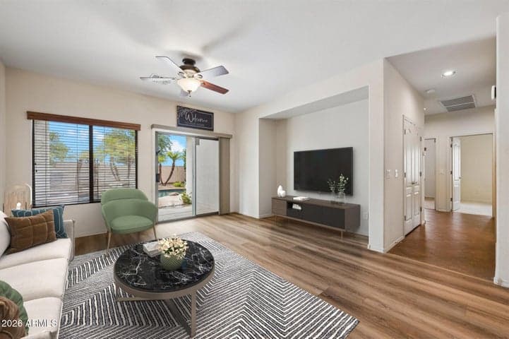 4533 E GLENEAGLE Drive, Chandler, AZ