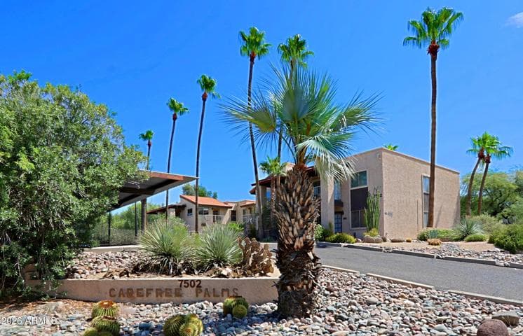 7502 E CAREFREE Drive #104, Carefree, AZ
