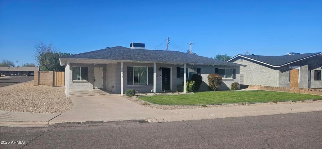 7426 E Holly Street, Scottsdale, AZ