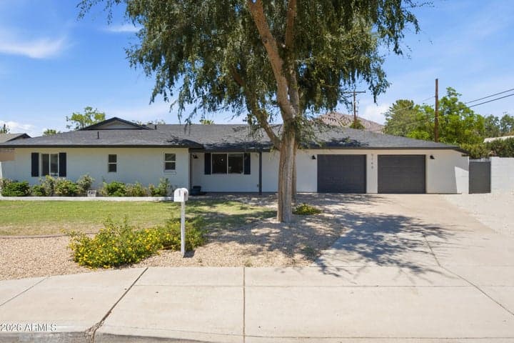 5140 E OSBORN Road, Phoenix, AZ