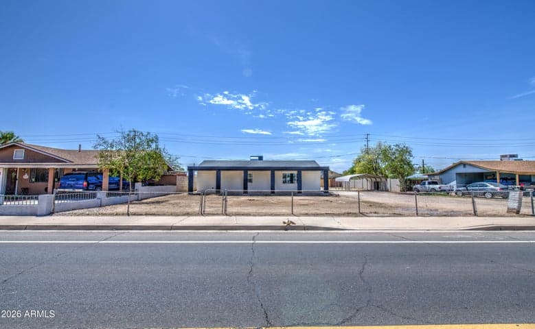 221 N TREKELL Road, Casa Grande, AZ