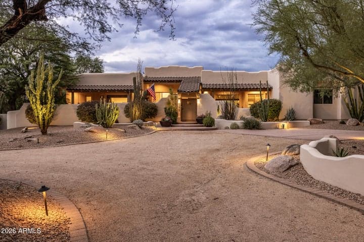 8370 E VIA DEL SOL Drive, Scottsdale, AZ