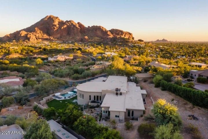 6134 N 44TH Street, Paradise Valley, AZ