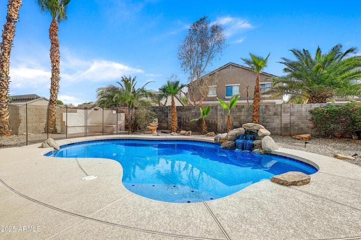 17817 W Acapulco Lane, Surprise, AZ