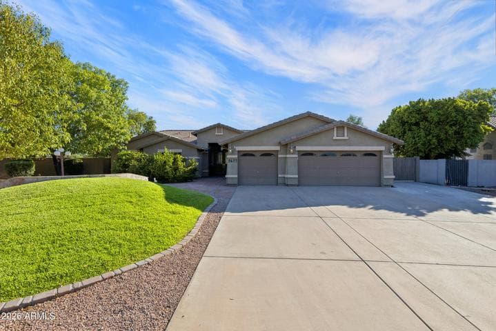 2637 E CARLA VISTA Drive, Gilbert, AZ